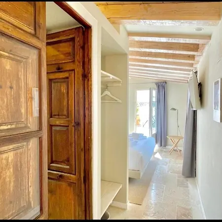 Guest house Blue Sardine Boutique (adults Only)