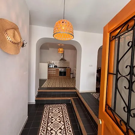 Casa Dino Casco Antiguo Apartment *
