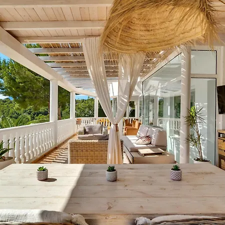 Del Ama Villa