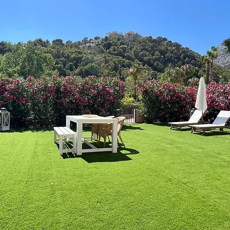 Apartment Hills - Playa Y Jardin