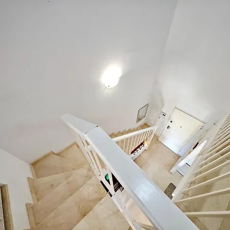 Oasis Apartment