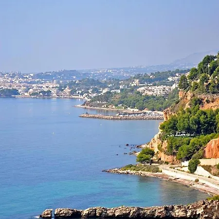 Luxury - Puerto De Campomanes