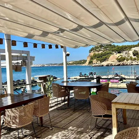 Luxury - Puerto De Campomanes
