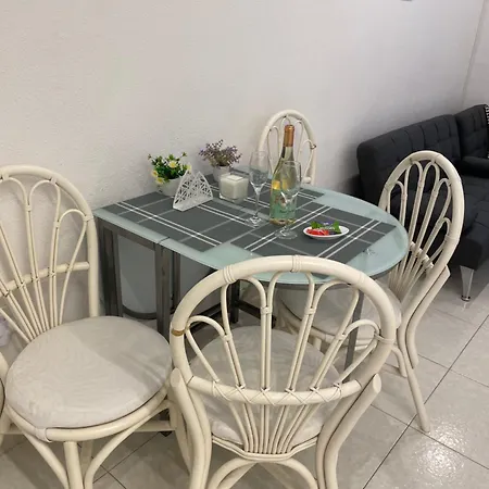 Anna Apartment