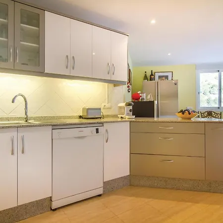 Lovely In With Outdoor Swimming Pool Holiday home