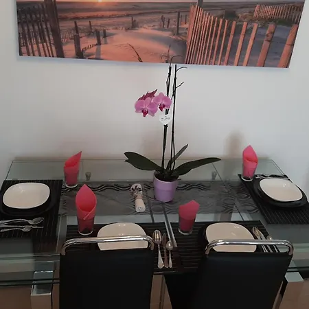 Nolan House Apartment