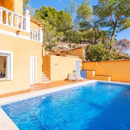 Macondo Hills Villa