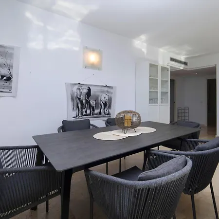 La Nova-11 By Interhome