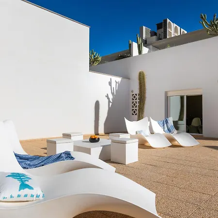 Villa Escullera By Abahana