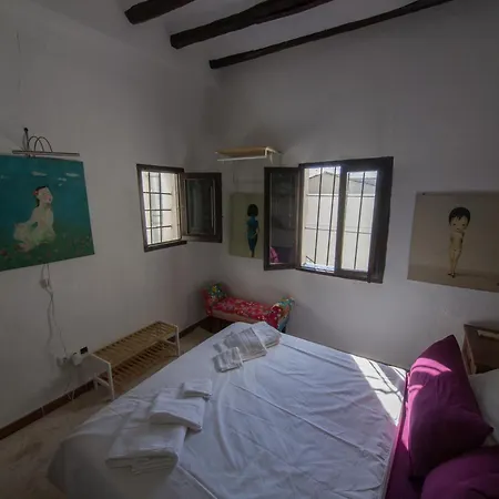 Bellaguarda Homestay *