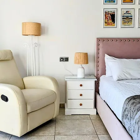 Apartment I Marina Greenwich, *