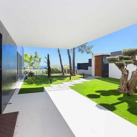Country house Casa Minimalista Moderno Con Piscina Altea