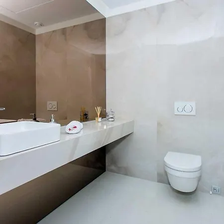 Casa Minimalista Moderno Con Piscina Altea