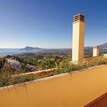 Lovely In With Outdoor Swimming Pool Holiday home Altea