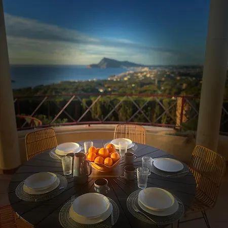 Villa Spacious In Hills Altea