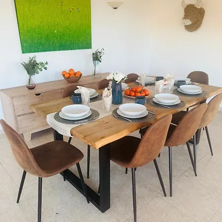 Spacious In Hills *