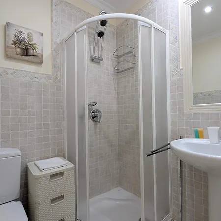 Gadea Pearl Apartment