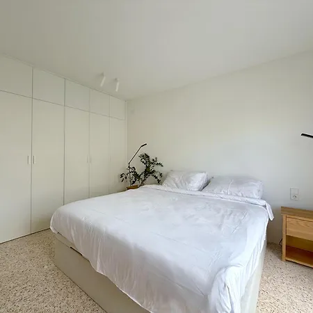 View 180 Apartment