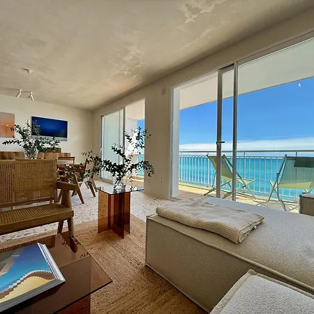 Apartment View 180 *