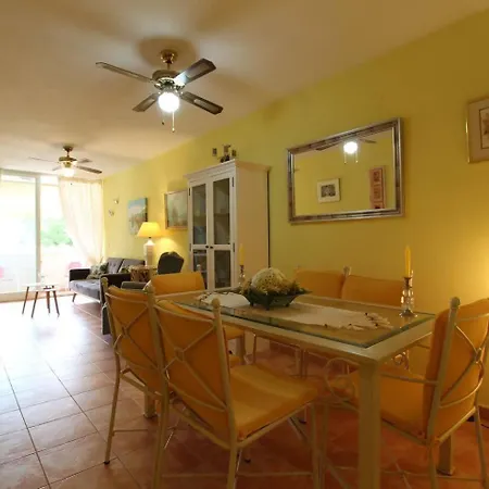 Apartment Cortes *