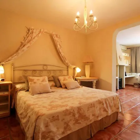 Holiday home Con Piscina En
