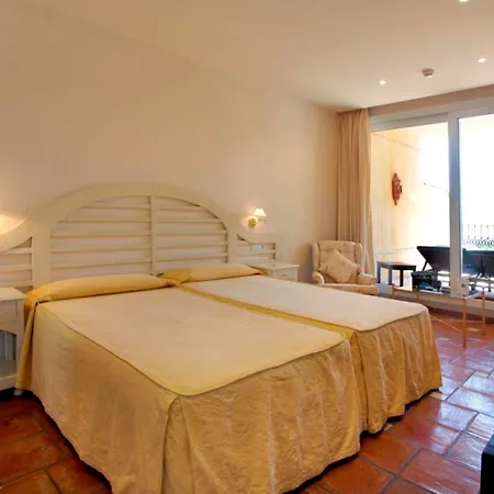 Hotel Marconfort Hills