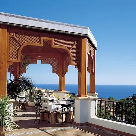 Marconfort Hills Hotel 4*