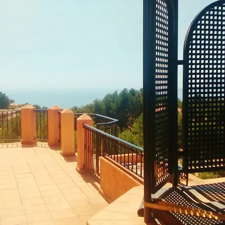 Apartment Luxury With Ac On A Hill With A Sea View *