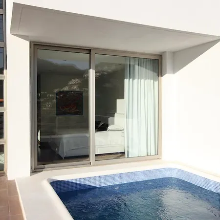 Hills Blueline Villa