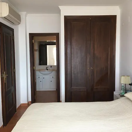 Vista 22 Apartment