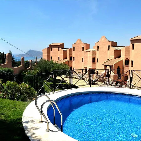 Luxury With Ac On A Hill With A Sea View *