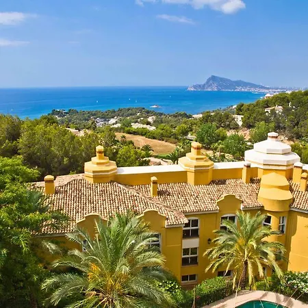 Marconfort Hills 4*