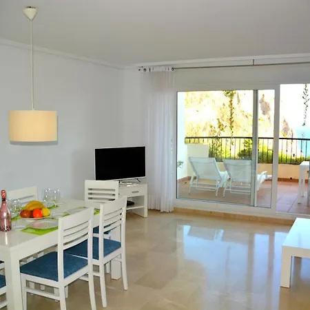 Oasis Beach Apartment *