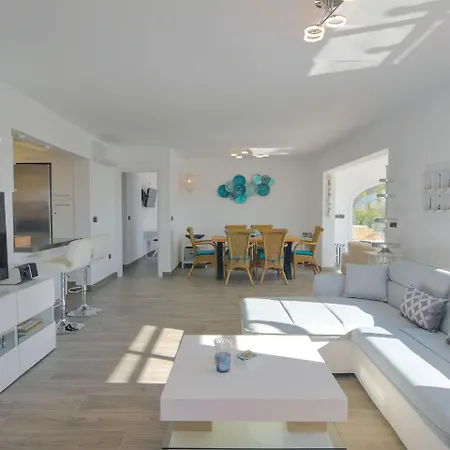 Splendid In With Private Swimming Pool Villa