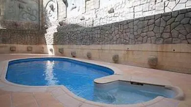 Pierre & Hotel 3*