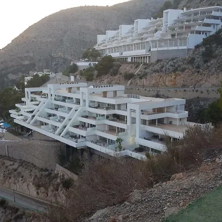 Calle Munich Hills Groot Apartment