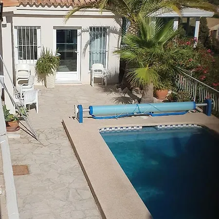 Сasa de vacaciones Haus Mit Pool *