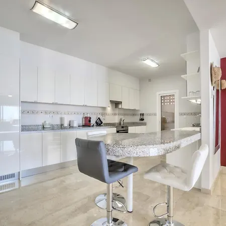 Great In Hills Las Terrazas, Ref 1136 Elena Hills *