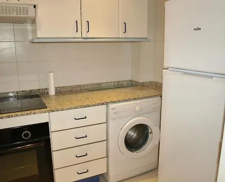 Sunny Escape By The Sea & Yacht Club Apartamento *