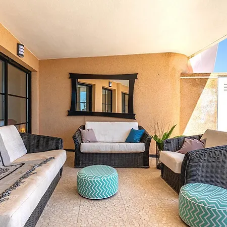 Nova Apartment