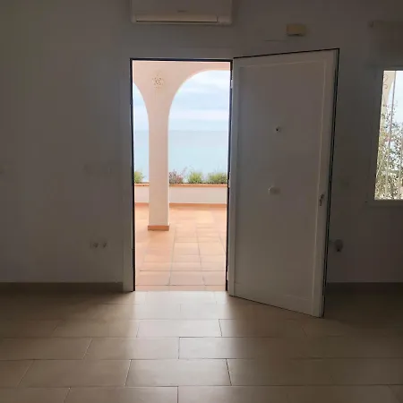 Acogedora Casa En Cap Negret, Ubicada A Primera Linea De La Playa. Holiday home Altea