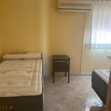 Agradable Adosado 3 Plantas Holiday home *