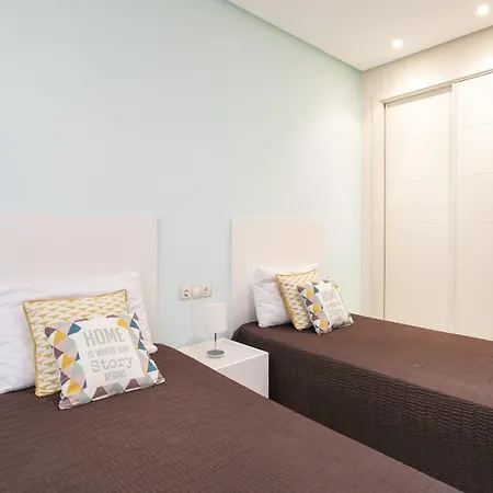 Apartment Vue A - Piscine - Pour 4 *