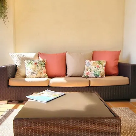 Apartamento En Mascarat Beach, Urb Oasis Beach 1