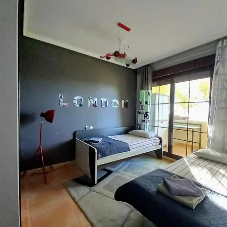 Olivos G Holiday home