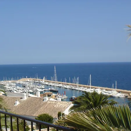 Campomanus Villa