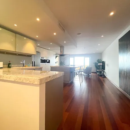 Apartment Luxury First Line