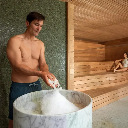 Hotel Zem Wellness Clinic 5*