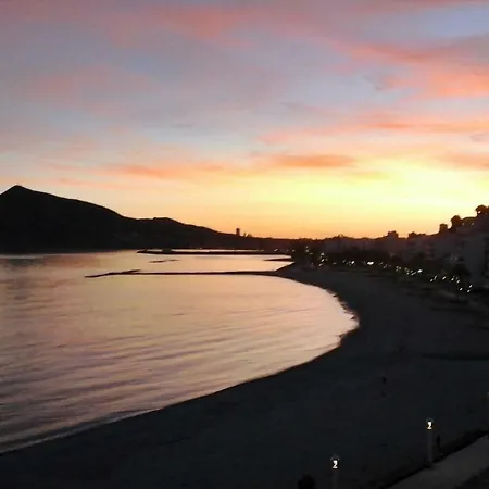 Apartment Atico-loft Frente Al Mar Con Piscina Y Parking