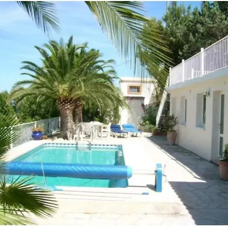 Haus Mit Pool Holiday home